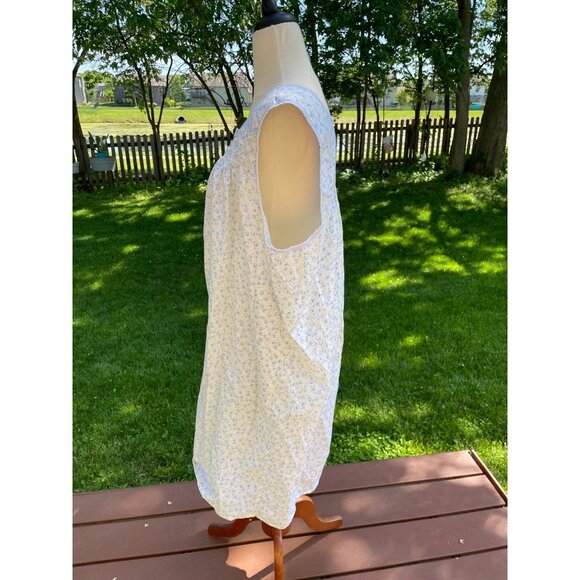 Liz Claiborne Villager Woman 3X White & Blue Floral Sleeveless Cotton/Polyester - Picture 3 of 7